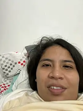 Snapshot of moncerrat_luna chatting on February 2025 10:03:02 PM moncerrat luna online show from February 2025 10:03:02 PM