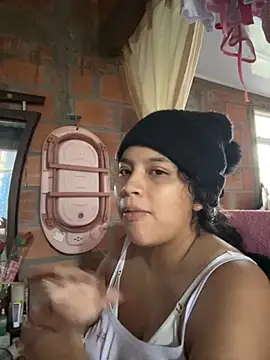 moncerrat luna online show from November 2025 12:16:01 PM