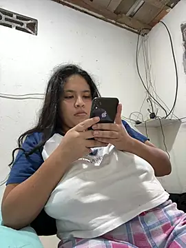 Snapshot of moncerrat_luna chatting on May 2026 09:11:02 PM moncerrat luna online show from May 2026 09:11:02 PM