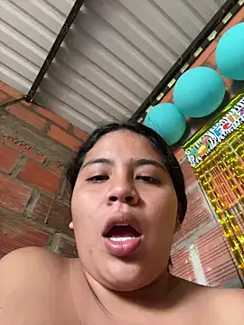 Snapshot of moncerrat_luna chatting on March 2025 02:40:01 PM moncerrat luna online show from March 2025 02:40:01 PM