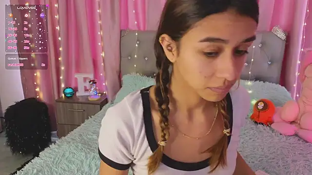 Emiily Scott1 online show from January 2025 01:17:02 PM