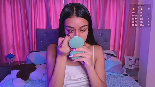 Emiily Scott1 online show from September 2025 03:27:01 PM