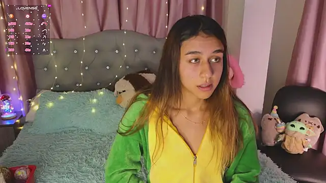 Emiily Scott1 online show from January 2025 12:09:01 AM