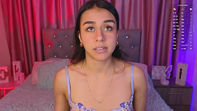 Snapshot of Emiily_Scott1 chatting on July 2026 02:46:02 AM Emiily Scott1 online show from July 2026 02:46:02 AM