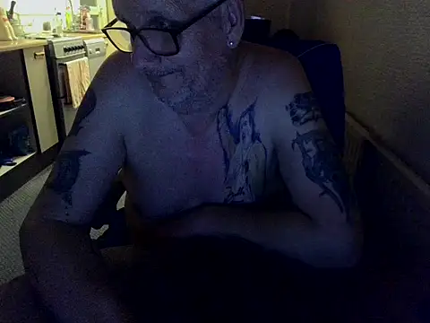 Snapshot of daddyflash chatting on May 2026 08:51:02 PM daddyflash online show from May 2026 08:51:02 PM