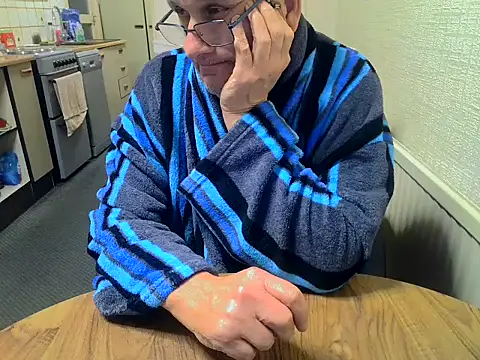 daddyflash online show from October 2025 10:32:02 PM