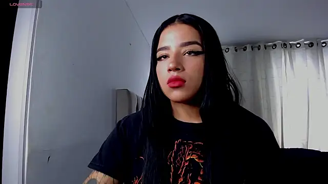 aliice walker  online show from April 2026 03:07:02 PM