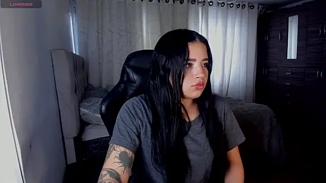 aliice walker  online show from June 2026 09:25:02 PM