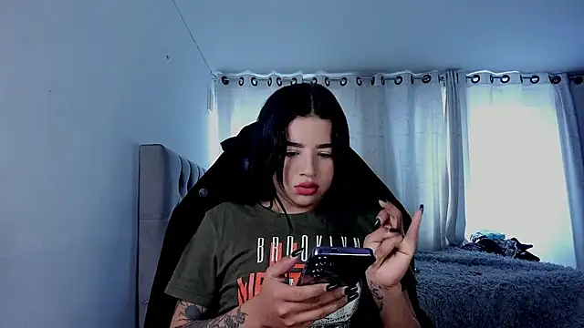 aliice walker  online show from February 2026 03:43:01 PM