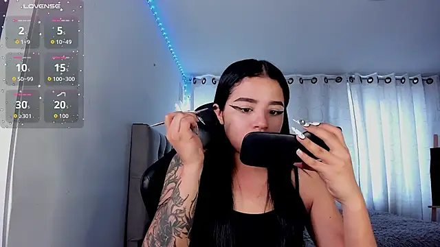 aliice walker  online show from November 2025 04:43:02 PM