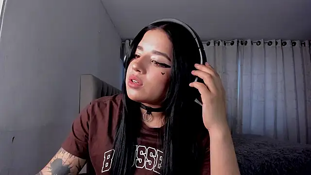 aliice walker  online show from May 2026 10:52:02 PM