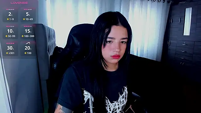 aliice walker  online show from December 2025 04:53:01 PM