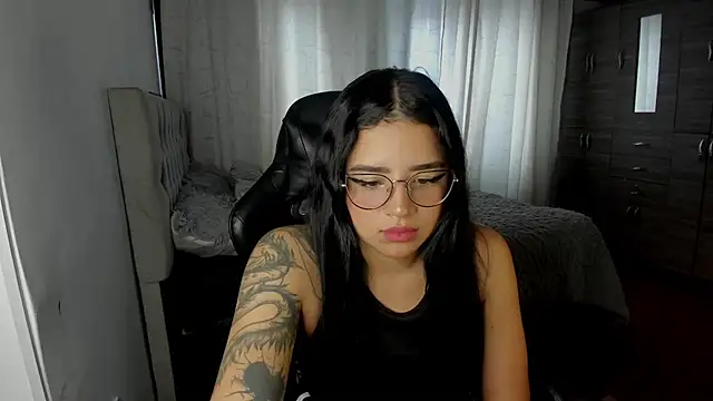 aliice walker  online show from July 2026 08:52:01 PM