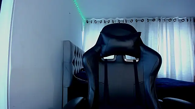 aliice walker  online show from October 2025 12:59:02 PM