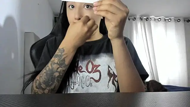 aliice walker  online show from October 2025 01:01:01 PM