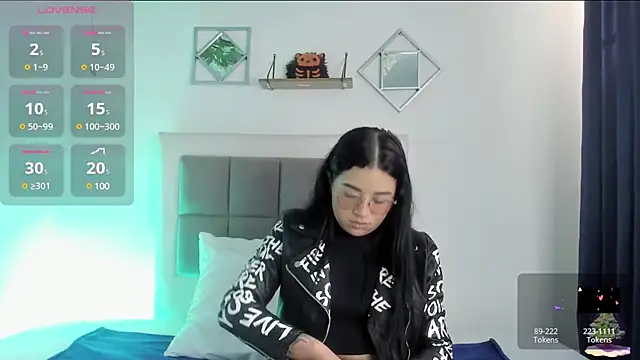 aliice walker  online show from January 2025 01:11:01 PM