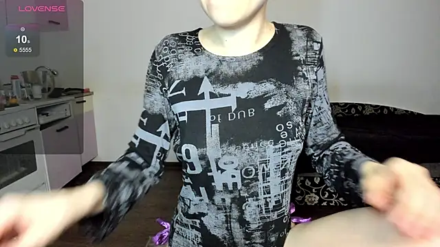 KitsuneRem online show from September 2025 08:16:02 PM