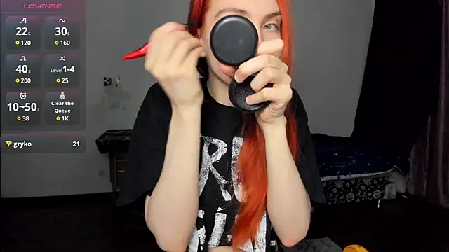 KitsuneRem online show from December 2024 08:22:02 PM