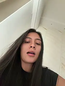 Sophie  Foxxx online show from February 2026 12:16:01 PM