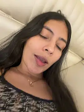 Snapshot of Sophie__Foxxx chatting on November 2025 11:19:03 PM Sophie Foxxx online show from November 2025 11:19:03 PM