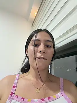 Sophie  Foxxx online show from May 2026 11:58:02 PM