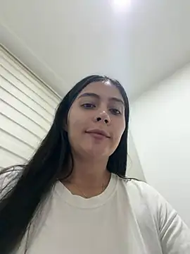 Sophie  Foxxx online show from June 2026 11:42:01 PM