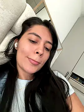 Snapshot of Sophie__Foxxx chatting on November 2025 06:34:02 PM Sophie Foxxx online show from November 2025 06:34:02 PM