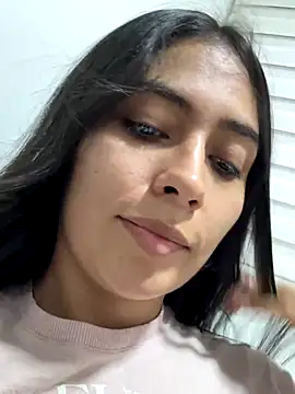 Snapshot of Sophie__Foxxx chatting on October 2025 12:20:01 AM Sophie Foxxx online show from October 2025 12:20:01 AM