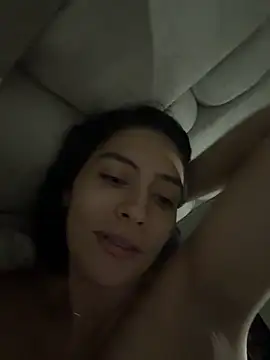 Snapshot of Sophie__Foxxx chatting on December 2025 10:47:01 AM Sophie Foxxx online show from December 2025 10:47:01 AM