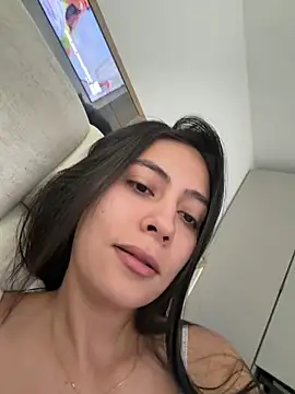 Sophie  Foxxx online show from February 2026 05:35:02 PM