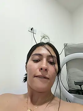 Sophie  Foxxx online show from May 2026 11:25:04 PM