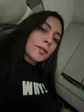 Sophie  Foxxx online show from March 2026 09:05:02 PM