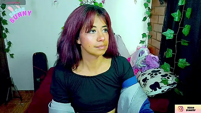 Roxanbunny1 online show from November 2025 06:41:01 PM