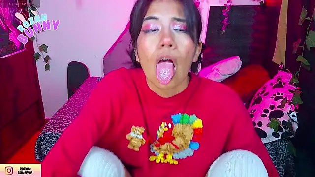 Roxanbunny1 online show from December 2025 03:43:02 AM