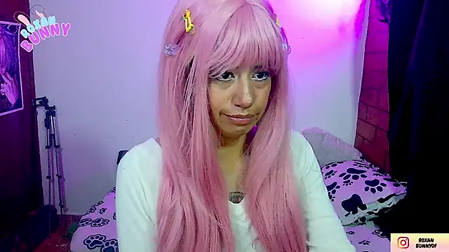 Roxanbunny1 online show from November 2025 05:21:01 AM