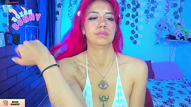 Roxanbunny1 online show from June 2026 06:52:02 AM