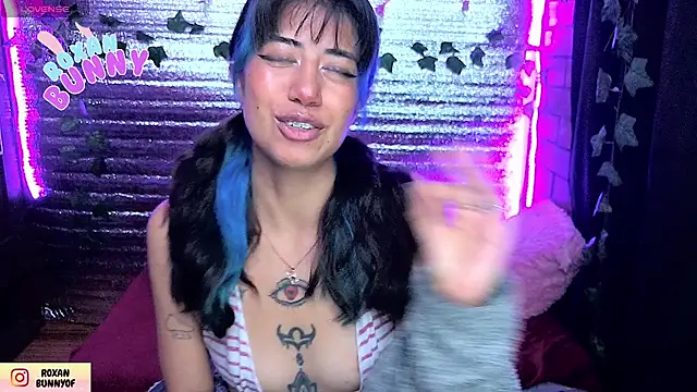 Roxanbunny1 online show from March 2026 05:37:01 AM