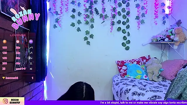 Roxanbunny1 online show from April 2026 07:07:02 PM