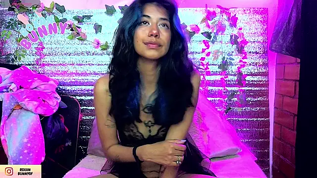 Roxanbunny1 online show from February 2026 08:05:02 AM