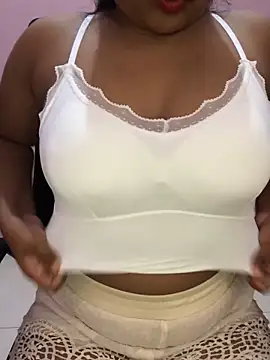 Snapshot of Rose_Olivia chatting on November 2025 04:00:01 PM Rose Olivia online show from November 2025 04:00:01 PM