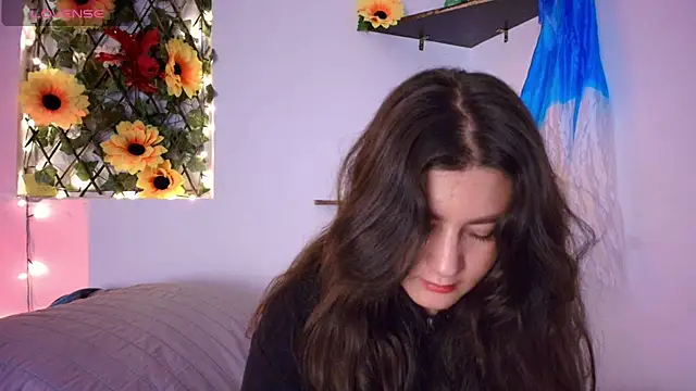 Snapshot of kisstarxxx chatting on February 2026 04:57:01 AM kisstarxxx online show from February 2026 04:57:01 AM