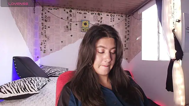 kisstarxxx online show from November 2025 10:24:01 PM