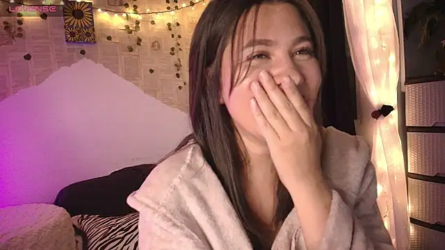 Snapshot of kisstarxxx chatting on October 2025 03:09:01 AM kisstarxxx online show from October 2025 03:09:01 AM