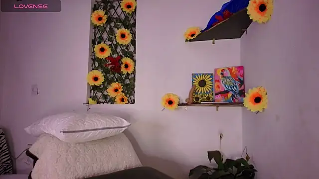 Snapshot of kisstarxxx chatting on February 2026 03:03:02 AM kisstarxxx online show from February 2026 03:03:02 AM