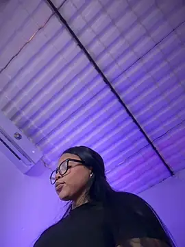 Charly  online show from April 2026 03:19:02 PM