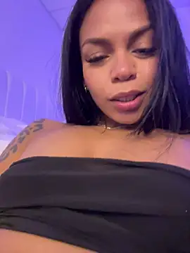 Snapshot of Charly_ chatting on November 2025 04:27:02 AM Charly online show from November 2025 04:27:02 AM