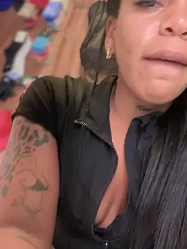 Snapshot of Charly_ chatting on November 2025 07:58:01 PM Charly online show from November 2025 07:58:01 PM