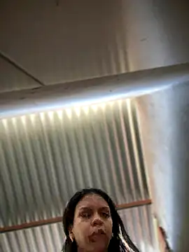 Snapshot of Charly_ chatting on November 2025 04:54:02 PM Charly online show from November 2025 04:54:02 PM