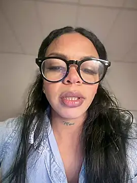Snapshot of Charly_ chatting on July 2026 04:26:01 PM Charly online show from July 2026 04:26:01 PM