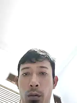 Snapshot of Dwirosebig chatting on January 2025 05:56:02 PM Dwirosebig online show from January 2025 05:56:02 PM